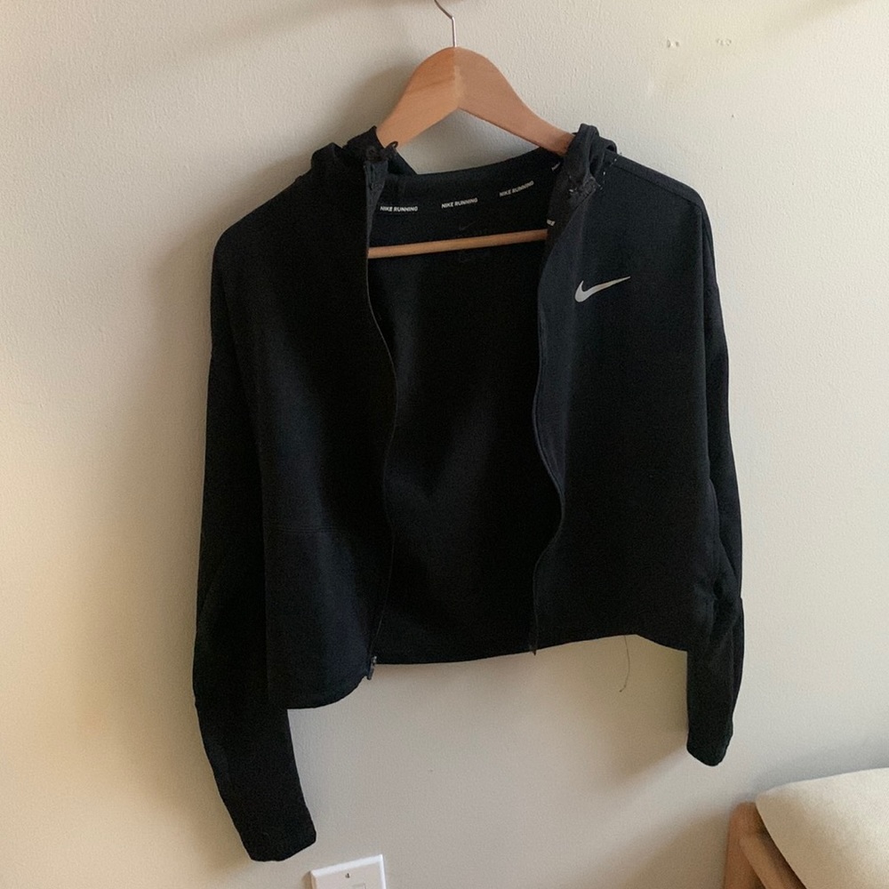 Nike cropped dri fit hoodie